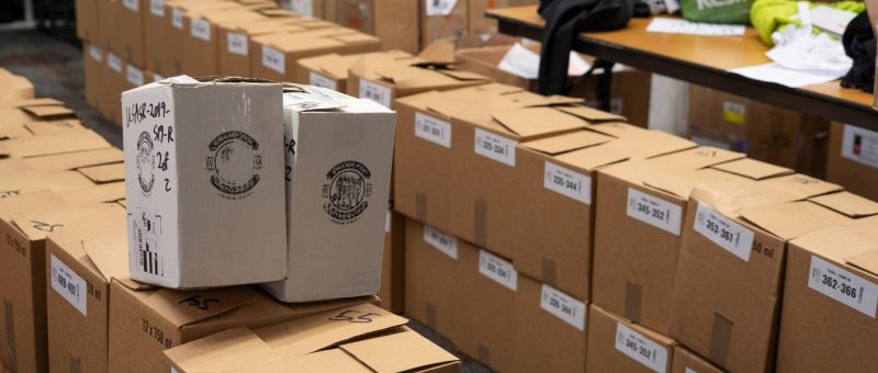 Photo for: 1000+ Merchants Are Offering Delivery and Curbside Pickup on Get Drinks Delivered
